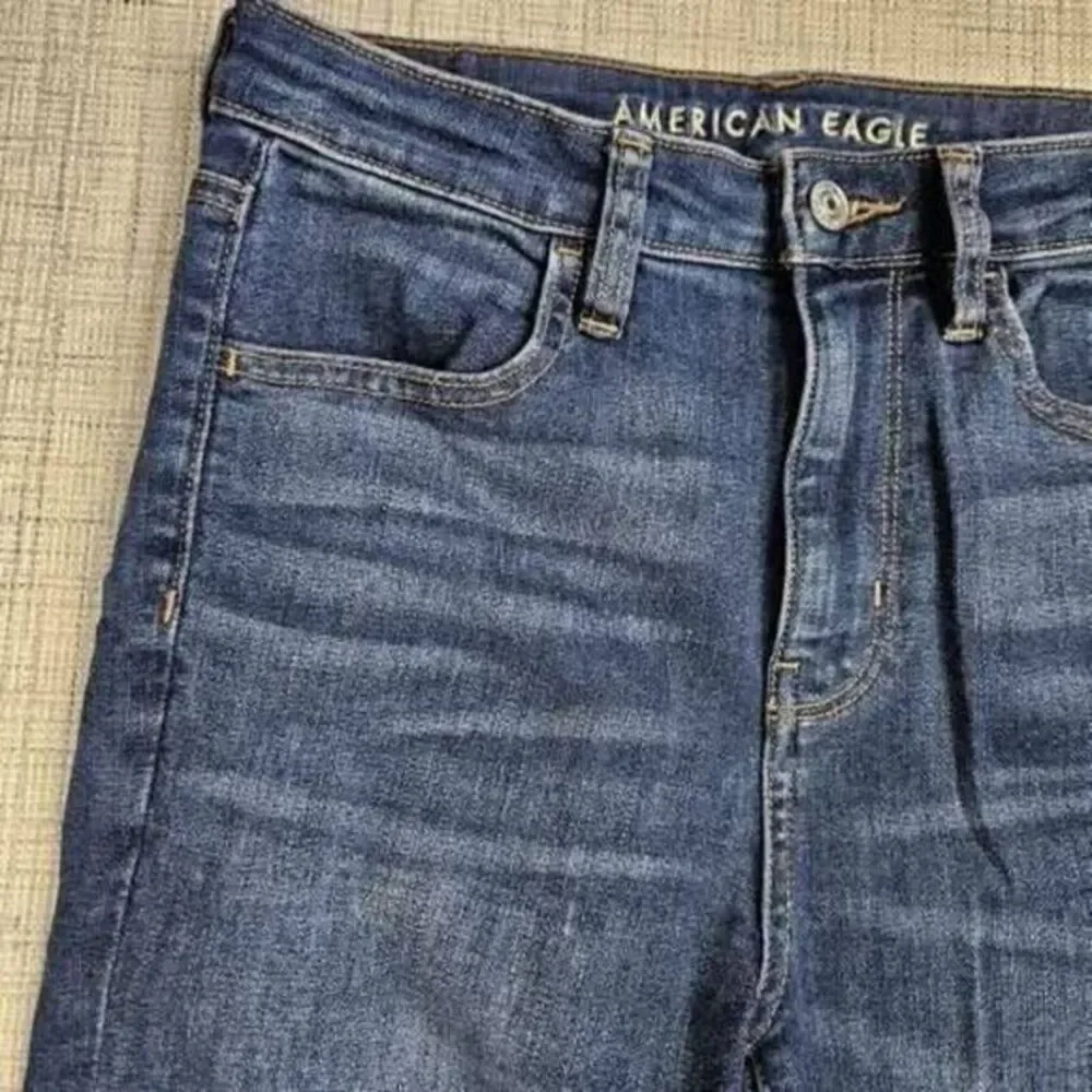 American Eagle Super Hi-Rise Jegging Crop Womens Blue Denim‎ Jeans Size 4